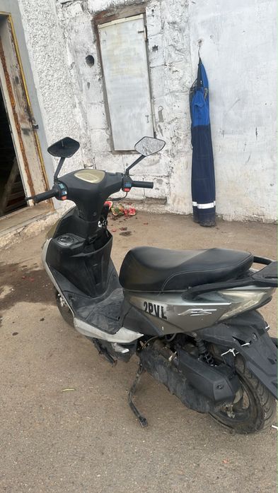 Продам скутер 80сс