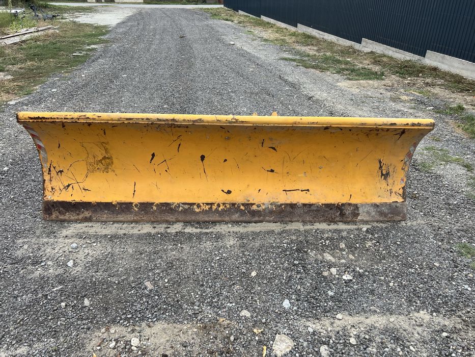 Vând lama hidraulică  dezapezire- nivelat cu hardox