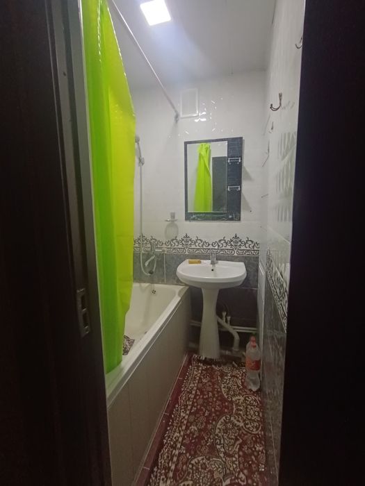 4 xonali uy sotiladi