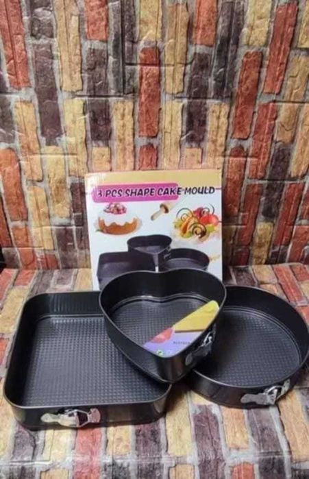 комплект 3 форми  за печене с падащо дъно