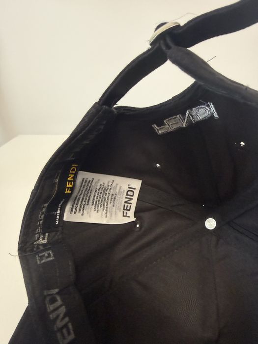 Sapca FENDI super calitate