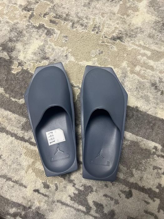 Vind Șlapi Nike Jordan  mărimea 42