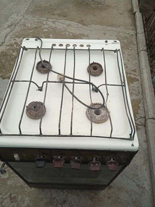 Газовая -плита .