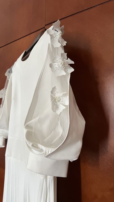 Rochie lunga alba plisata
