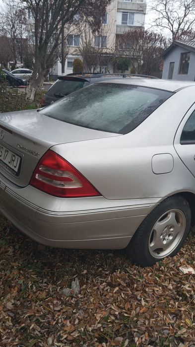 MERCEDES-BENZ E-Class 2002 — imagine 4