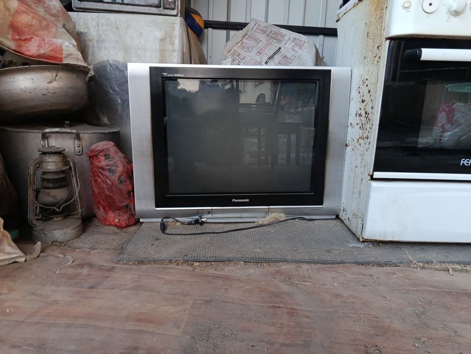 Продам телевизор и газплиту