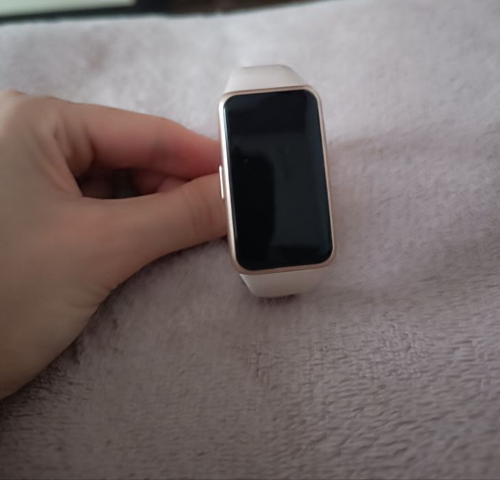Фитнес гривна Huawei Band 6