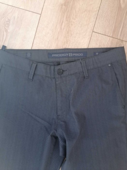 Pantaloni eleganți barbati