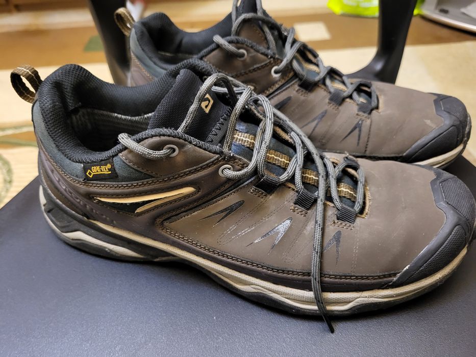 Продаю ботинки salomon