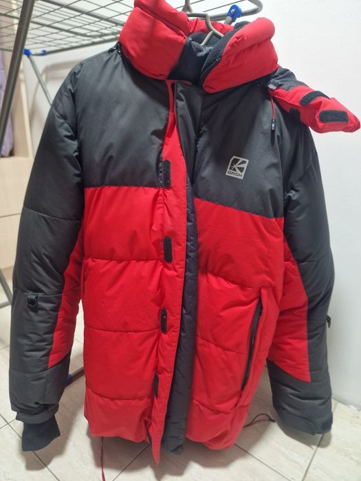 Продаю куртку новую оригинал