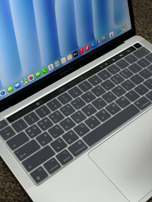 Macbook m1 pro Yangidek
