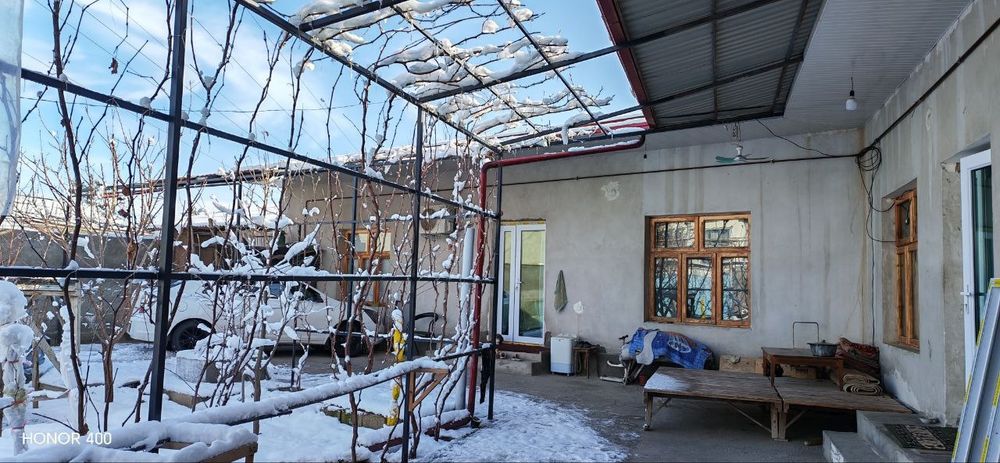 Sotiladi roxati po‘stni yonida 1klm ichkarida