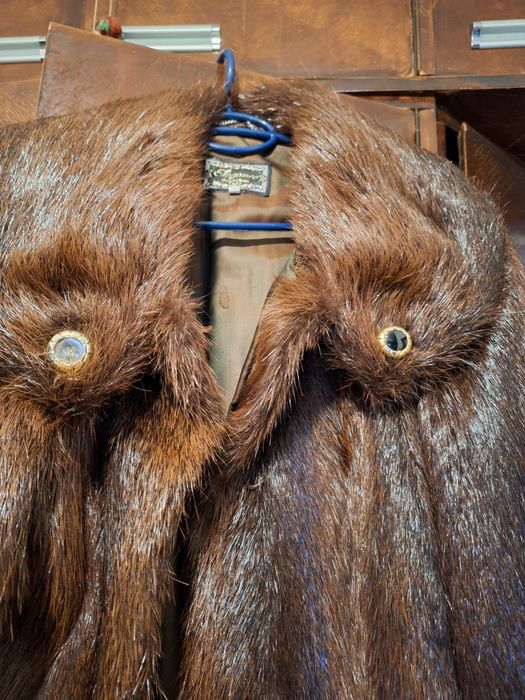 Haina de dama din blana naturala de castor