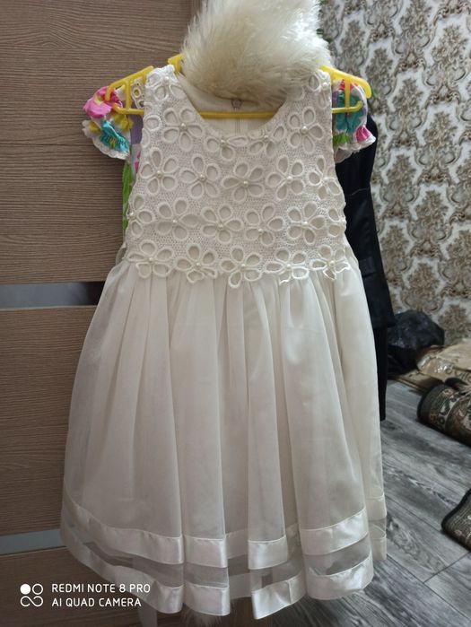 Продам платья на девочку