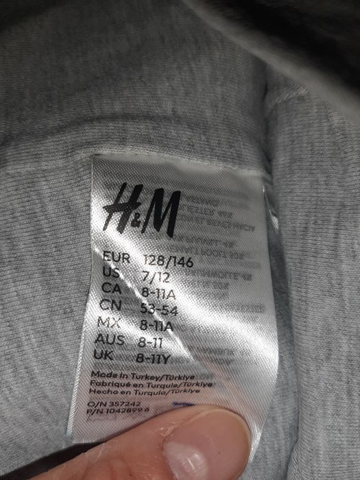 Feș băieți  mărimea 5 9 ani respectiv  8 11 ani