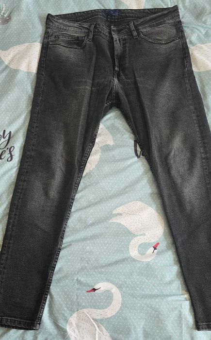 Blugi Zara marimea 46