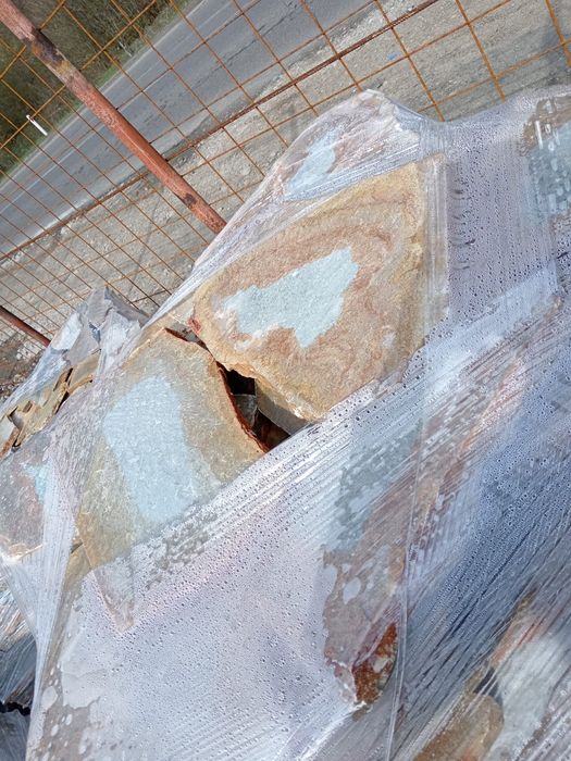 Piatra de munte  naturala