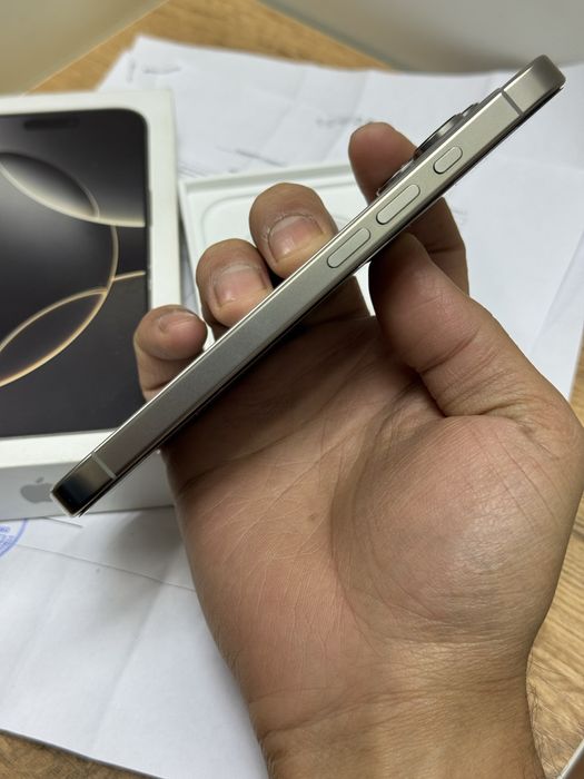  iPhone 16pro 5G 256gb LL/A natural titanium
