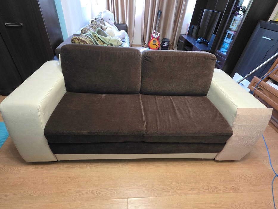 Подарявам холен диван