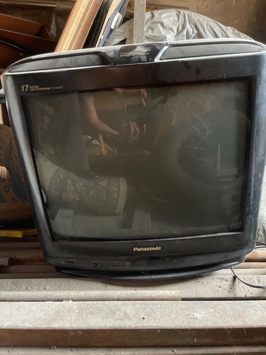 Продам телевизор