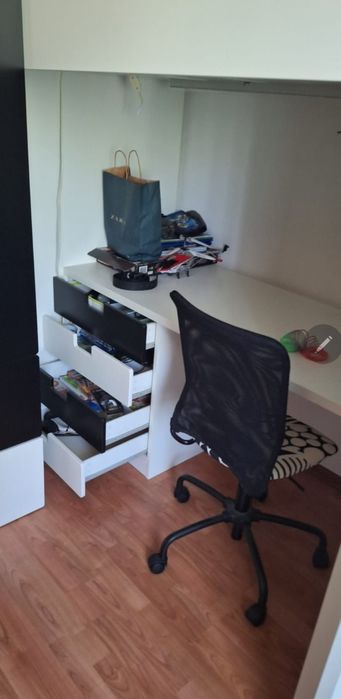 Pat supraetajat cu birou IKEA SMÅSTAD 
Pat supraetajat, aPat supraetajat, alb albastrulb SMÅSTAD
Pat supraetajat, alb albastru/cu birou /cu birou