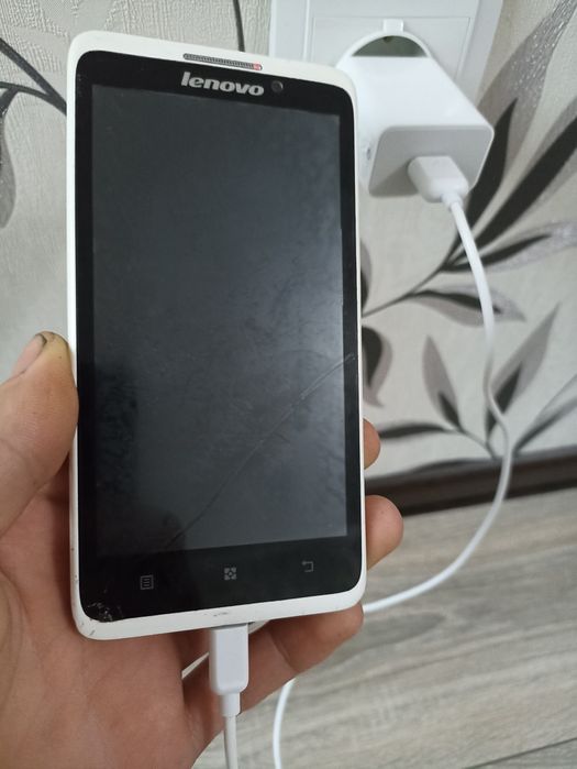 Смартфон Lenovo S890i телефон