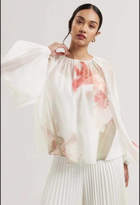 Нова риза Ted Baker L