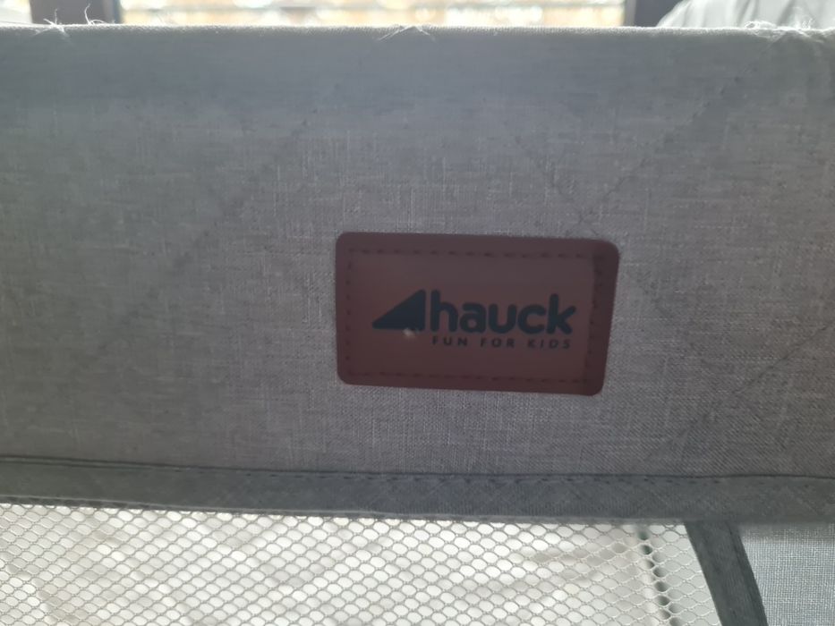 Детска сгъваема кошара с матрак и повивалник