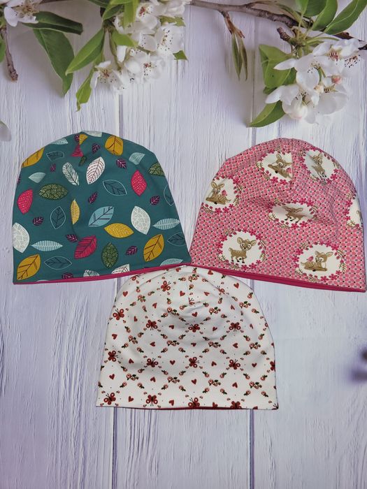 Set 3 caciulite din jerse de bumbac 49 - 50 cm NOI