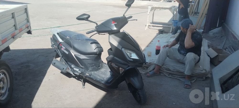 Moto sotiladi srochniy xolati ideal
