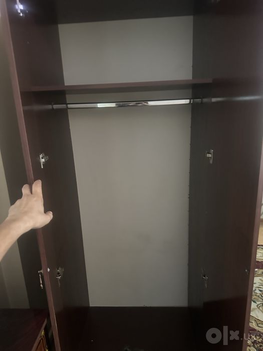 Shkaf mebel sotiladi