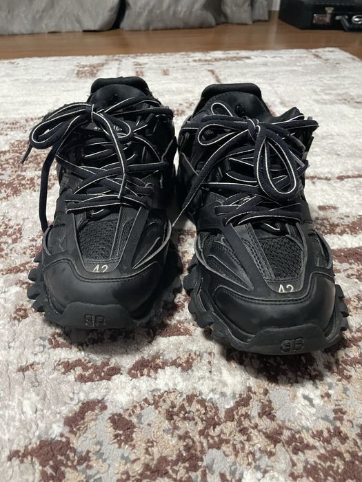 balenciaga treck led