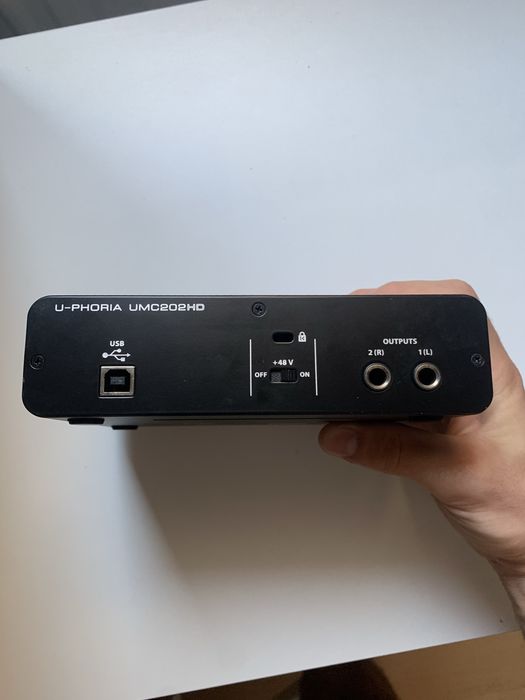 Interfata audio Behringer UMC202HD