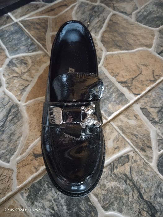 Дамски обувки Bianki и Дамски луфърии от естествен лак