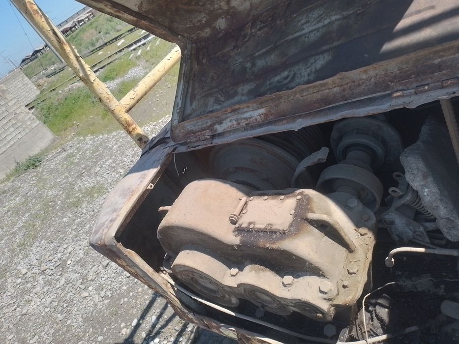 Mazz kran sotiladi  Manzil: Samarqand viloyati Kattakurgan shahri