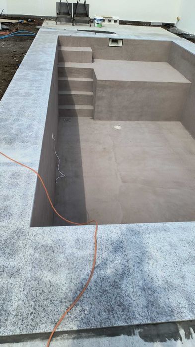 Executam Piscine la Cheie