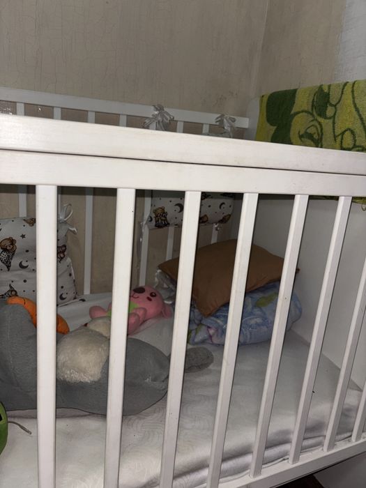 Продам детскую кроватку
