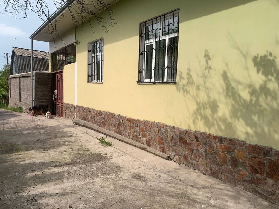 Продается большая красивая дача Паркент дача Новбахор