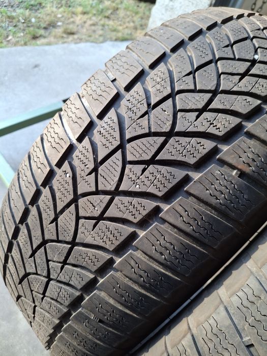 2 Anvelope  M+S  245 35 r17  Goodyear