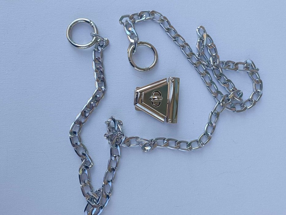 Комплект синджир,закопчалка халки цена 3.30 евро /6.45 лв