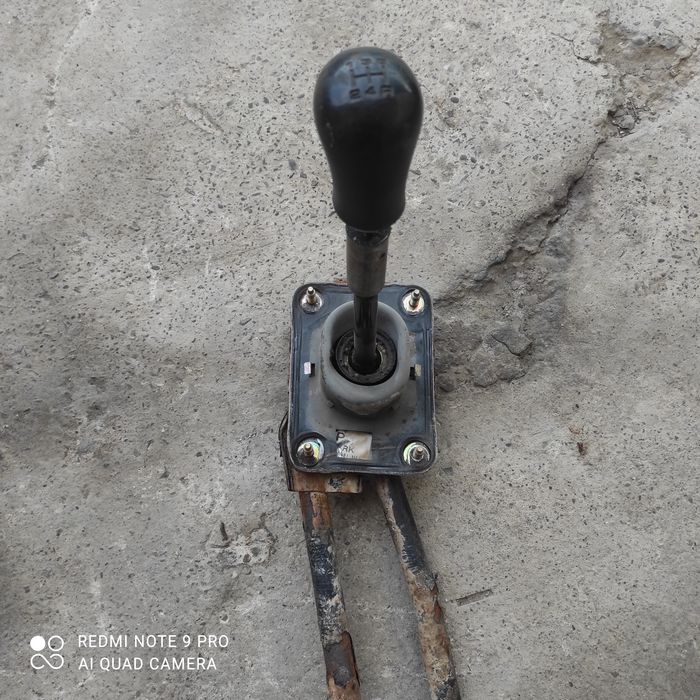 Продам кулису на Мазда 626 птичка