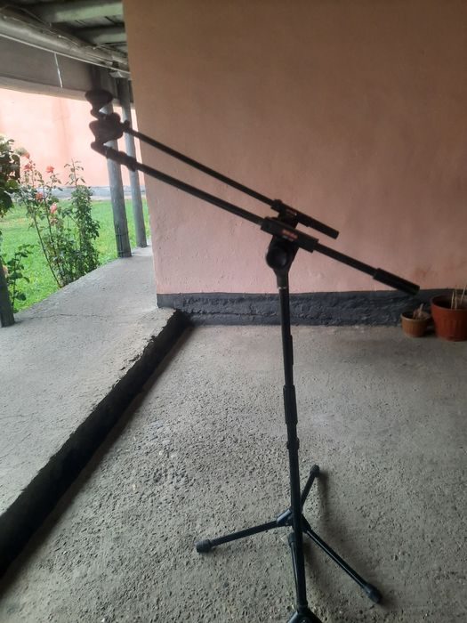 Mekrafon uchun stoyka