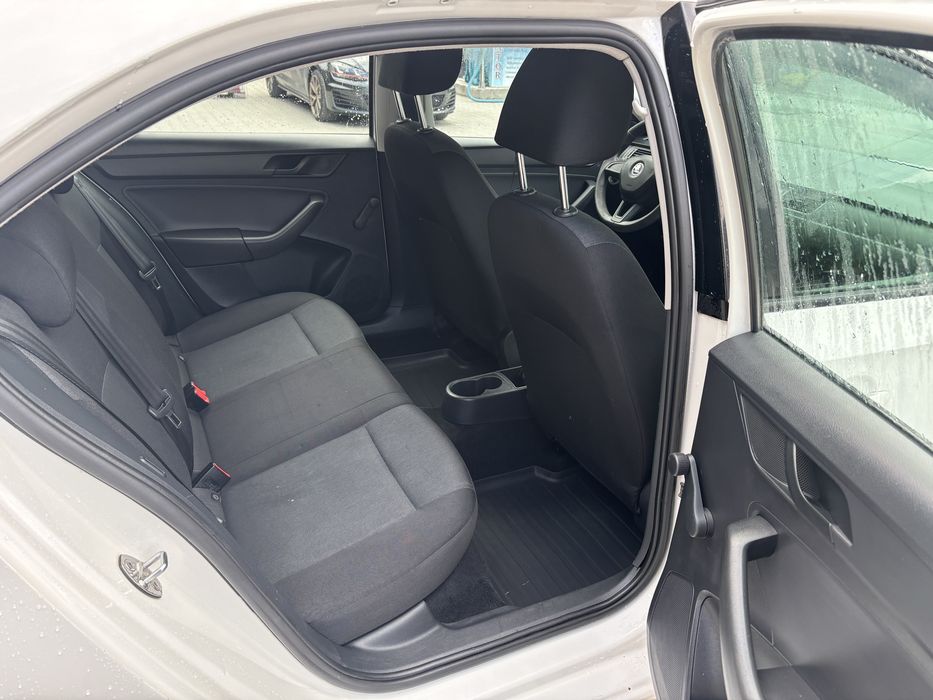 Skoda rapid an fabricație 2017 motor 1,6 diesel euro 6 DPF activ
