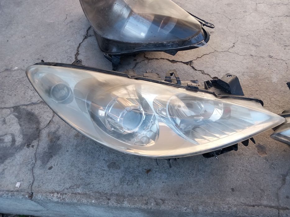 Фарове на peugeot 407
