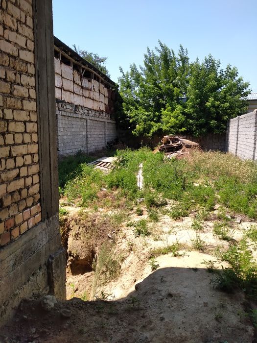 3 sotikli uchaska sotiladi