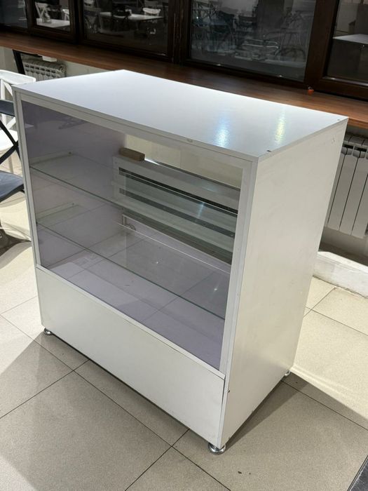 Витринный холодильник