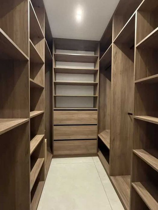 Дава се под наем Тристаен апартамент в София, Зона Б-18 - 100 кв.м за 997.05 € - Снимка #4