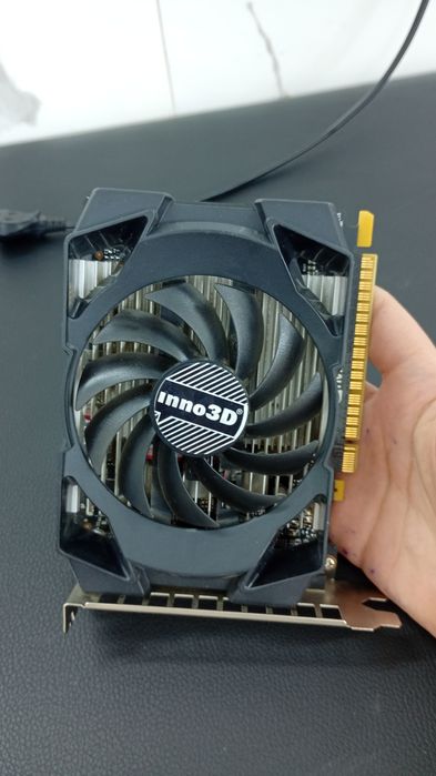 Видеокарта 1050 2гб