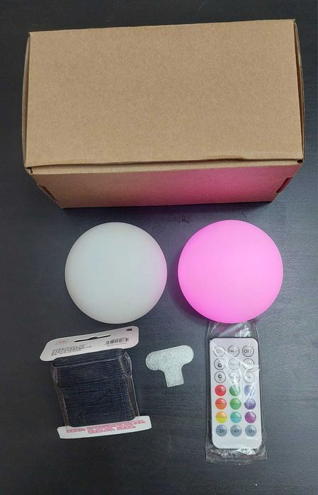 Комплект от 2 бройки плаващи светещ се топки за басейн