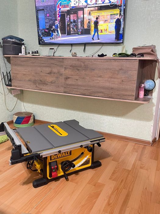 Циркулярная пила DEWALT DWE7492